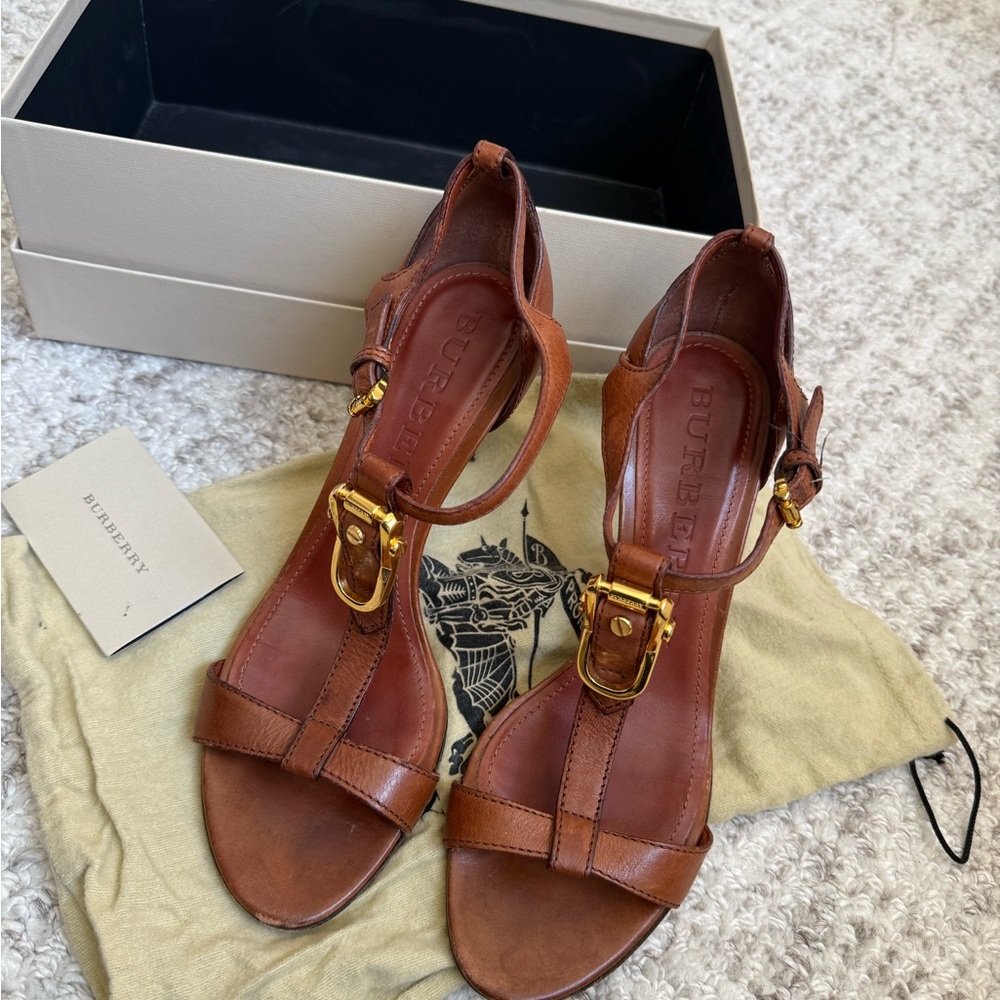 Burberry Brown Leather Heels with Gold Buckle